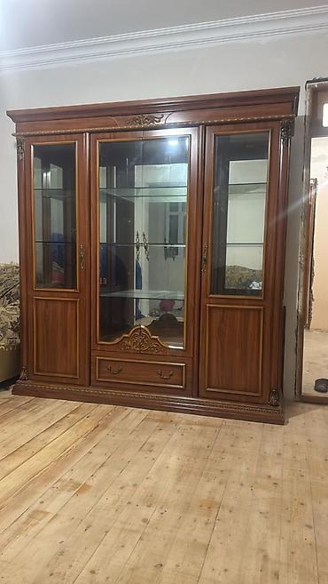 Mebel: Ev əşyaları satılır. Qiymətdə razılaşmaq olar. divan kreslo tumba şkaf — 3