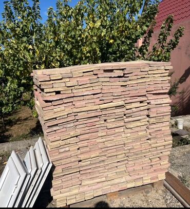 5 15 taxtalar: Fasad və dekorativ işlər üçün süni daş (beton üzlük daşları) -