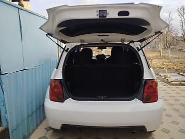 Другие автомобили: Компактный хэтчбек белого цвета. Тойота Ист 1.5 об мотор коробка — 8