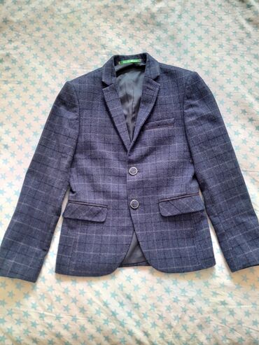 продаю пиджак: Школьная форма, цвет - Синий, Б/у