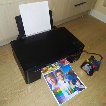 Принтеры: Цветной принтер Epson МФУ 3в1 ксерокопия, печать, сканер, полностью