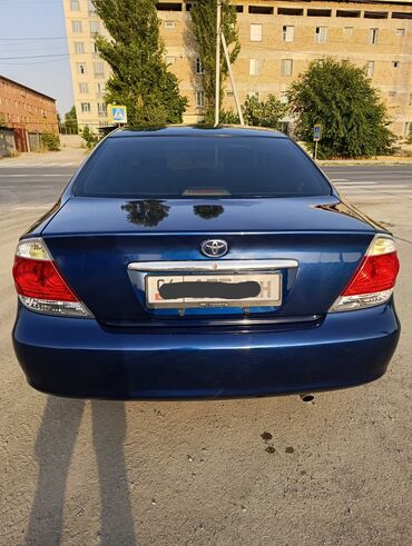 холодильник для машина: Toyota Camry: 2004 г., 2.4 л, Автоматтык, Бензин, Седан