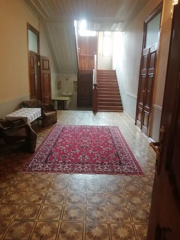 Həyət evləri və villaların satışı: 12 otaq, 600 kv. m, Kredit yoxdur, Orta təmir — 25