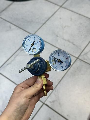 Редуктор газовый двухманометрический для баллона - Тип: регулируемый