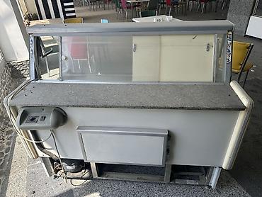 Şüşə vitrini olan soyuducu vitrina tezgahı - Məhsul növü: elektriklə lalafo.az -da Şüşə vitrini olan soyuducu vitrina tezgahı - Məhsul növü: elektriklə