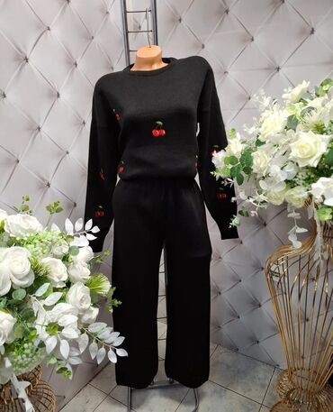 Kompleti: One size, Sa ilustracijom, bоја - Crvena — 3