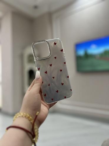 Şəffaf elastik slikon tipli incə parıltılı materialı var 13 pro max