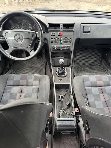 шкиф на мотоблок: Mercedes-Benz C-Class: 1994 г., 2.8 л, Бензин, Седан — 5