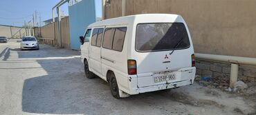 akumlyator kreditle: Mitsubishi L300: 2.5 l | 1997 il | 260000 km Van/Minivan