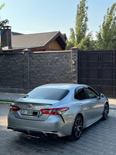 Toyota: Toyota Camry: 2018 г., 2.5 л, Автомат, Бензин, Седан — 2