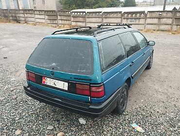 на 124: Volkswagen Passat Variant: 1988 г., Универсал — 4