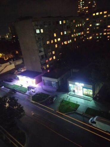 Mənzil satılır: 3 otaqlı, 60 kv. m