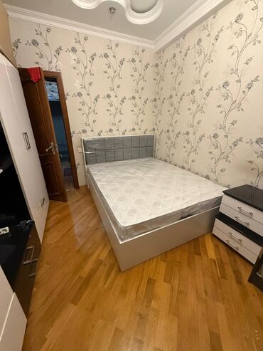 Divanlar: Təknəfərlik çarpayı, Matras ilə, Siyirməsiz
