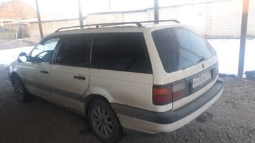 Volkswagen: Volkswagen Passat: 1993 г., 2 л, Механика, Бензин, Универсал