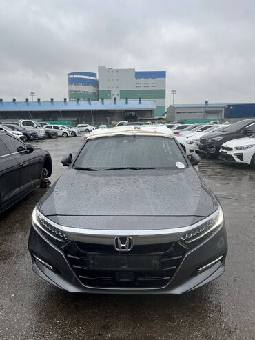 купить фронтальный погрузчик бу: Honda Accord: 2019 г., 2 л, Вариатор, Гибрид, Седан