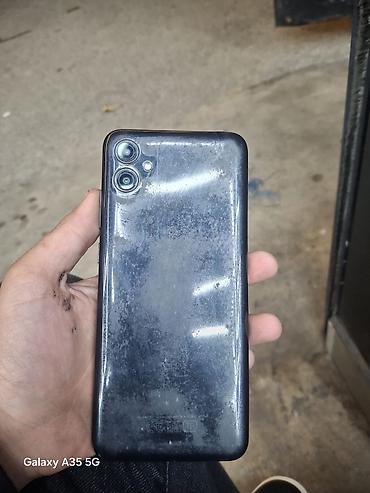 samsung 26: Samsung Galaxy A04e, 64 GB, rəng - Qara, Qırıq — 3