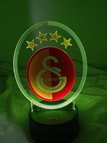 Stol lampaları: LED akril işıqlandırılan stolüstü dekor – futbol klub loqolu - Şəffaf — 7