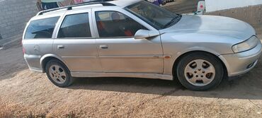 Opel: Opel Vectra: 1999 г., 1.6 л, Механика, Бензин, Универсал — 12