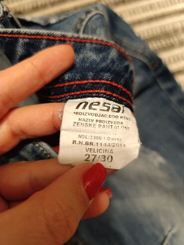 Farmerke: Moderne farmerke "Nesal Jeans (Novopazarkse) Pocepane su, ali ispod se — 13