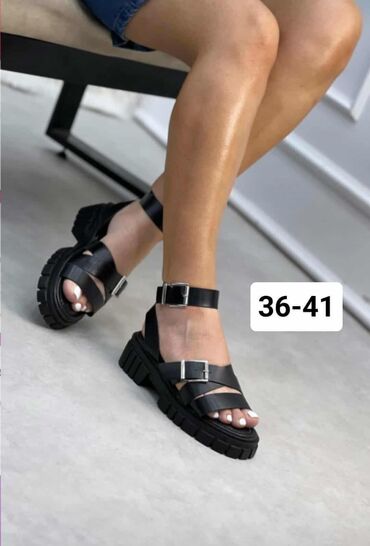 new yorker крагујевац – слике: Sandals, Alpina