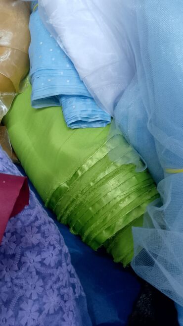 Fiqurlar: 🔴. Çeşidli parçalar satılır. Bazar qiymətindən çox aşağı qiymətə