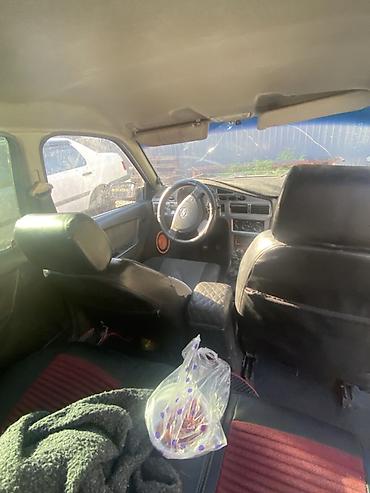 дэу матиз 1: Daewoo Nexia: 2009 г., 1.6 л, Кол менен иштөөчү, Бензин, Седан — 5