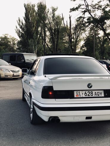 ратационная борона: BMW 525: 1990 г., 2.5 л, Механика, Бензин, Седан