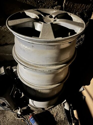 disg: Kia ceed 2010 da restaylinq gelen diskidi Avtomobil diskləri –