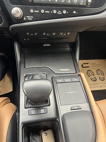 Lexus: Lexus ES: 2022 г., 2.5 л, Гибрид — 11