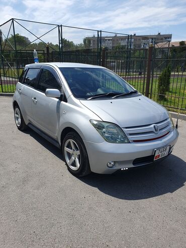 Toyota: Toyota ist: 2003 г., 1.3 л, Автомат, Бензин, Хэтчбэк