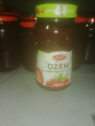 kreveti za decake: Zimnica sve na jednom mestu:slatkodžemovi,sokovi,ajvar,cvekla sve