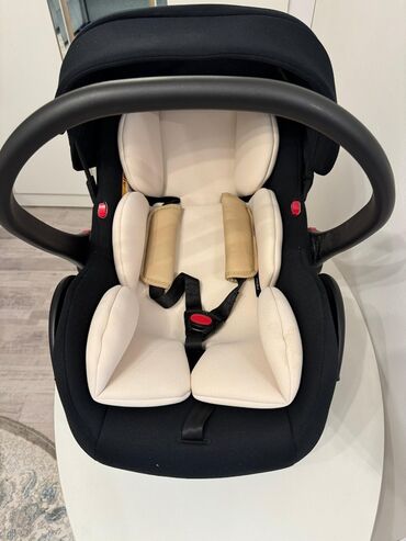 погремушки для детей: Автокресло, түсү - Кара