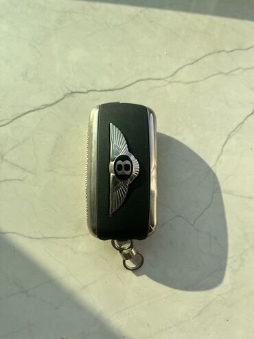 Hamsı orginal açarlardı. Ümumi qiyməti budu. Tək təkdə satılır Audi RS