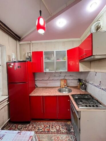 квартира на час восток 5: 3 бөлмө, 62 кв. м, 105-серия, 2 кабат, Косметикалык ремонт