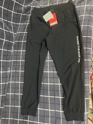 мужские штаны теплые: Брюки L (EU 40), цвет - Черный