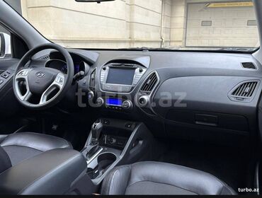 Digər avtomobil ehtiyat hissələri: Ideal vəziyyətdə Original Böyük Hyundai İX35 monitoru satılır — 2