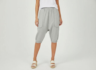 obcisłe krótkie spodenki: Shorts for women, size M