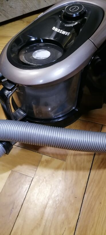 Klasični usisivači: Usisivač SAMSUNG bez kese dobar ispravan kompletan Tih dobro vuče na lalafo.rs — 3 Klasični usisivači: Usisivač SAMSUNG bez kese dobar ispravan kompletan Tih dobro vuče — 3