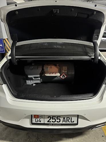 очень дешего: Hyundai Sonata: 2017 г., 2 л, Автомат, Газ, Седан — 5
