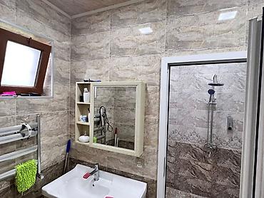 Günlük kirayə evlər: 90 kv. m, 3 otaqlı, Kombi — 8