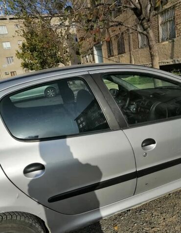 машина майбах: В продаже запчасти от Peugeot 206 на автомате матор каропка живой