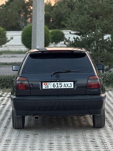devo matiz: Volkswagen Golf: 1993 г., 1.8 л, Механика, Бензин, Хэтчбэк — 7