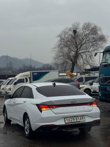 Hyundai: Hyundai Avante: 2021 г. — 2