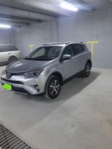 Toyota: Toyota RAV4: 2018 г., 2.5 л, Автомат, Бензин, Кроссовер