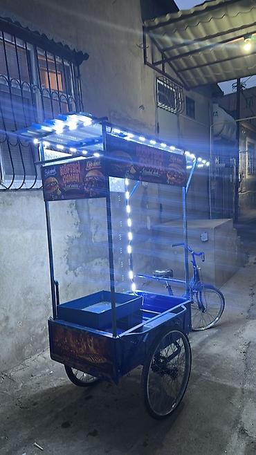 demir araba: Səyyar satış arabası – 3 təkərli velosipedlə - İstehsal: metal — 1