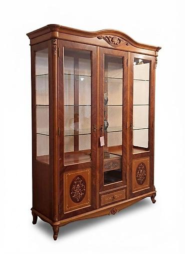 Витрина Афродита, Румыния, ширина 175 см, глубина 56 см, высота 226
