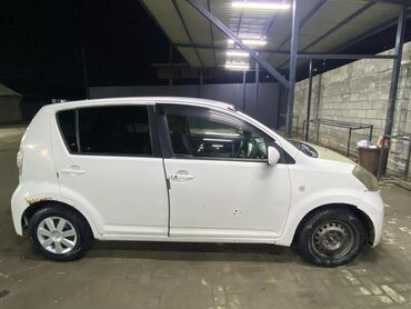 Toyota: Toyota Passo: 2004 г., 1.3 л, Автомат, Бензин, Универсал