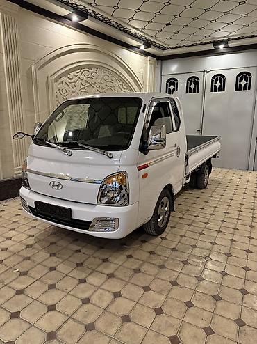 Hyundai: Hyundai Porter: 2019 г., 2.5 л, Автомат, Дизель — 1