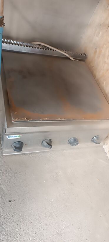 в связи с закрытием кафе продам оборудование: Электрическая профессиональная жарочная поверхность (плита-гриль)