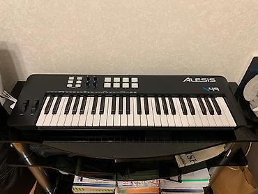 Спорт и хобби: Alesis V49 USB/MIDI klaviatura-kontrolör ideal vəziyəttədir,1 ildir — 1